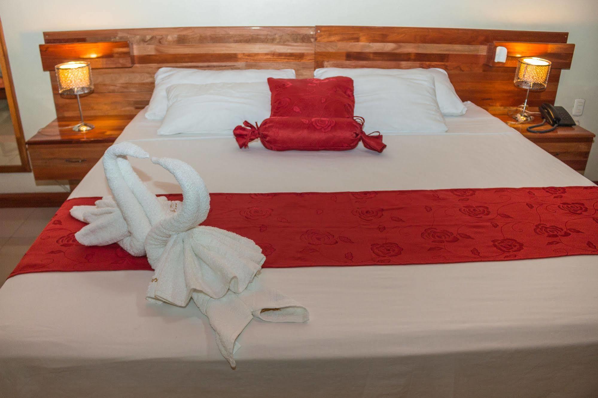 Hotel Golden Star Iquitos Exterior foto