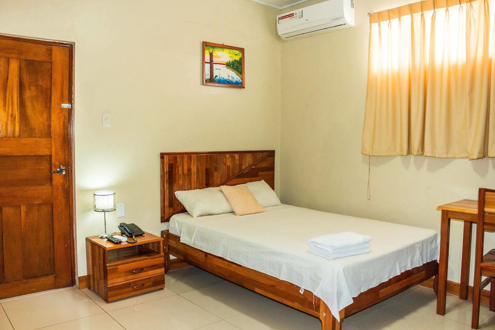 Hotel Golden Star Iquitos Exterior foto